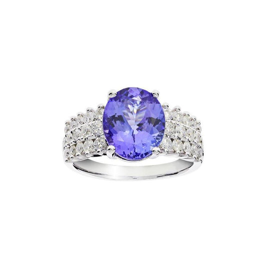 18K White Gold Fancy Stone Ring - 2.24 ct