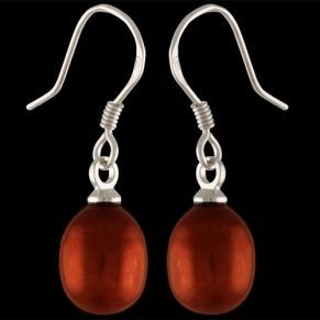 Drop Earrings With Oval White Pearl